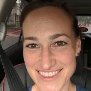 Meet your Posher, Adrienne